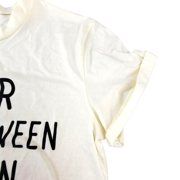 Never Stand Between A Woman And Her Dr Pepper Graphic Tee Shirt Size S JH1799 - Picture 4 of 6